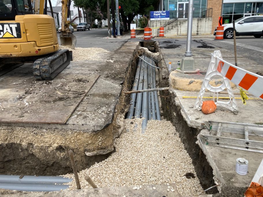 Hutchinson St. Open Cut, Conduit Bank